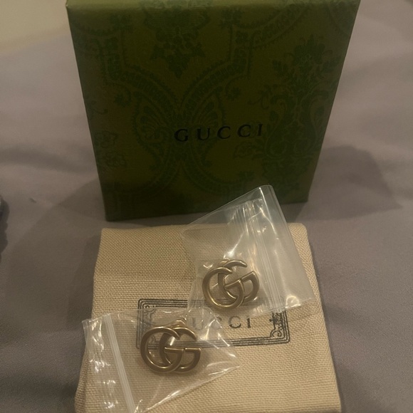 NWT Gucci Gold Earrings - Picture 2 of 2